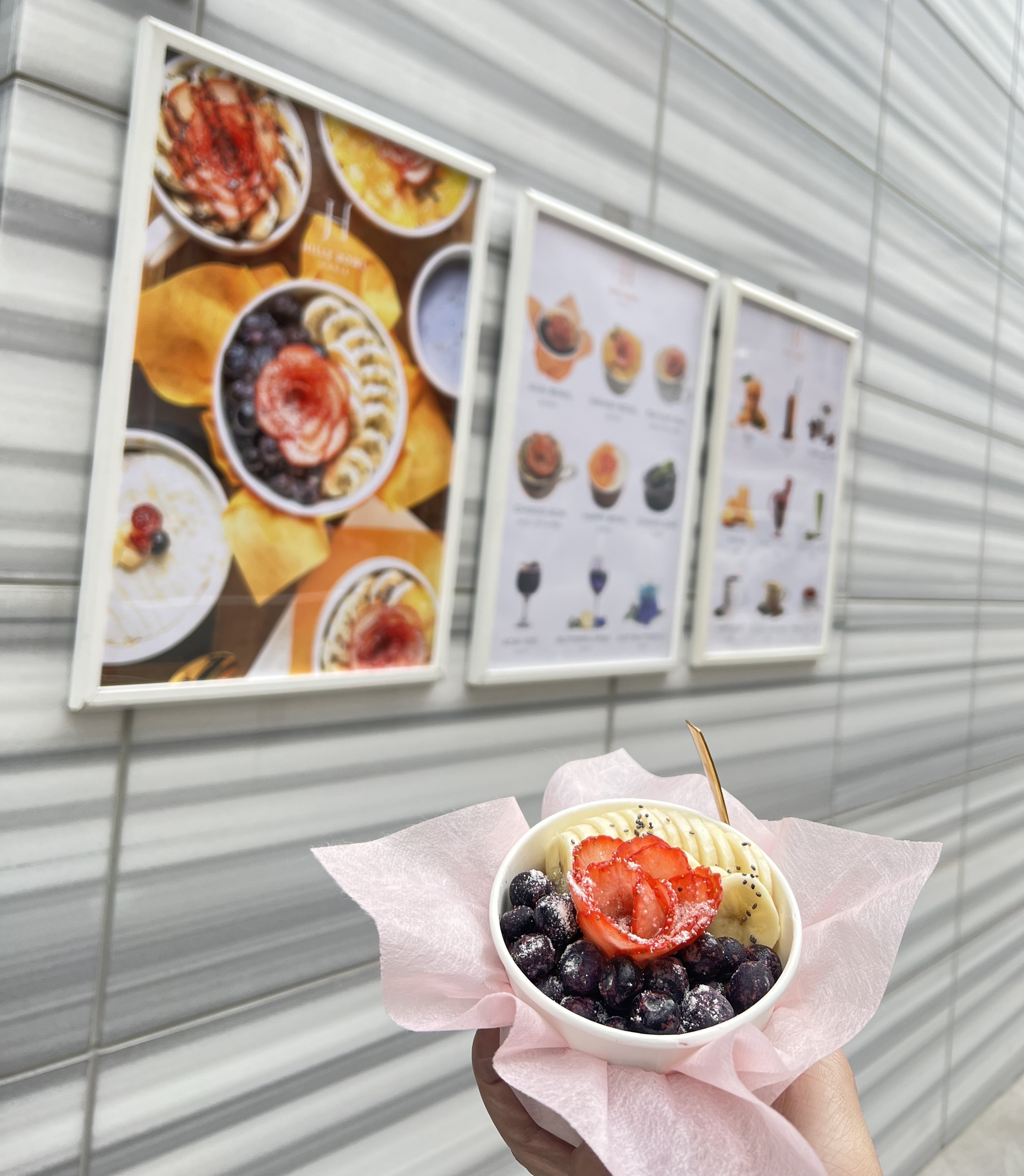 アサイーボウルのデリバリーもヒルズボウルへ