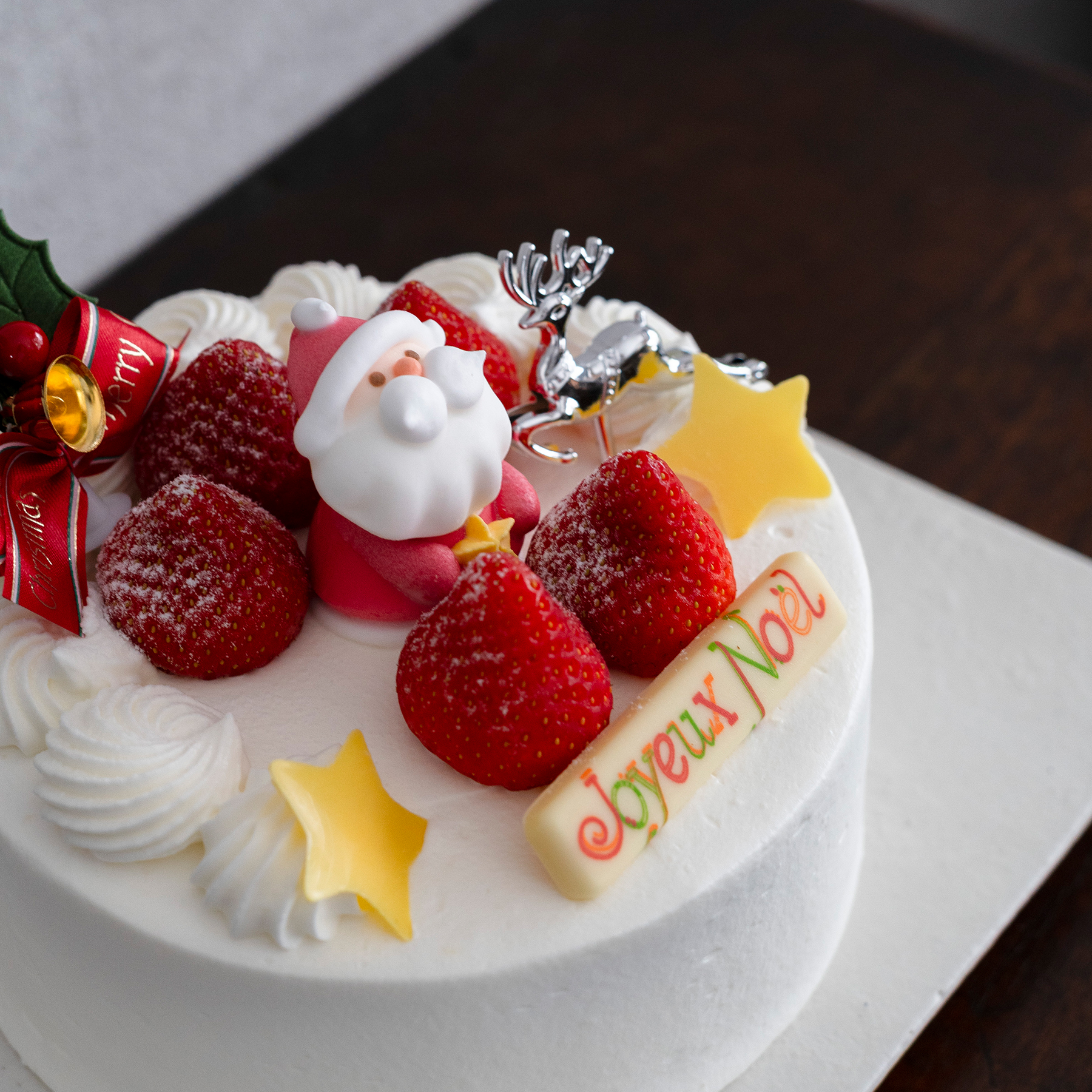 ☆クリスマスケーキにはローソク3本、紙袋はついています。