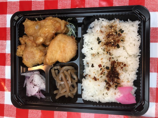 ☆新メニュー☆にんにく生姜醤油唐揚げ弁当(中サイズ)