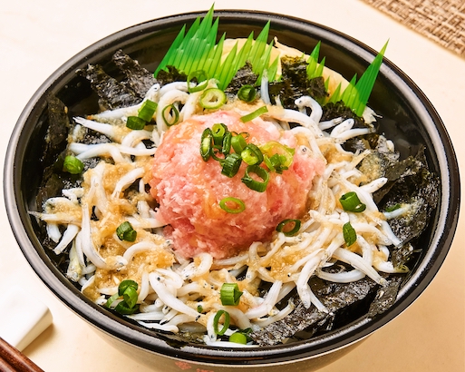 135.海苔シラス塩タレねぎとろ丼(Seaweed whitebait salt sauce Negitoro bowl)