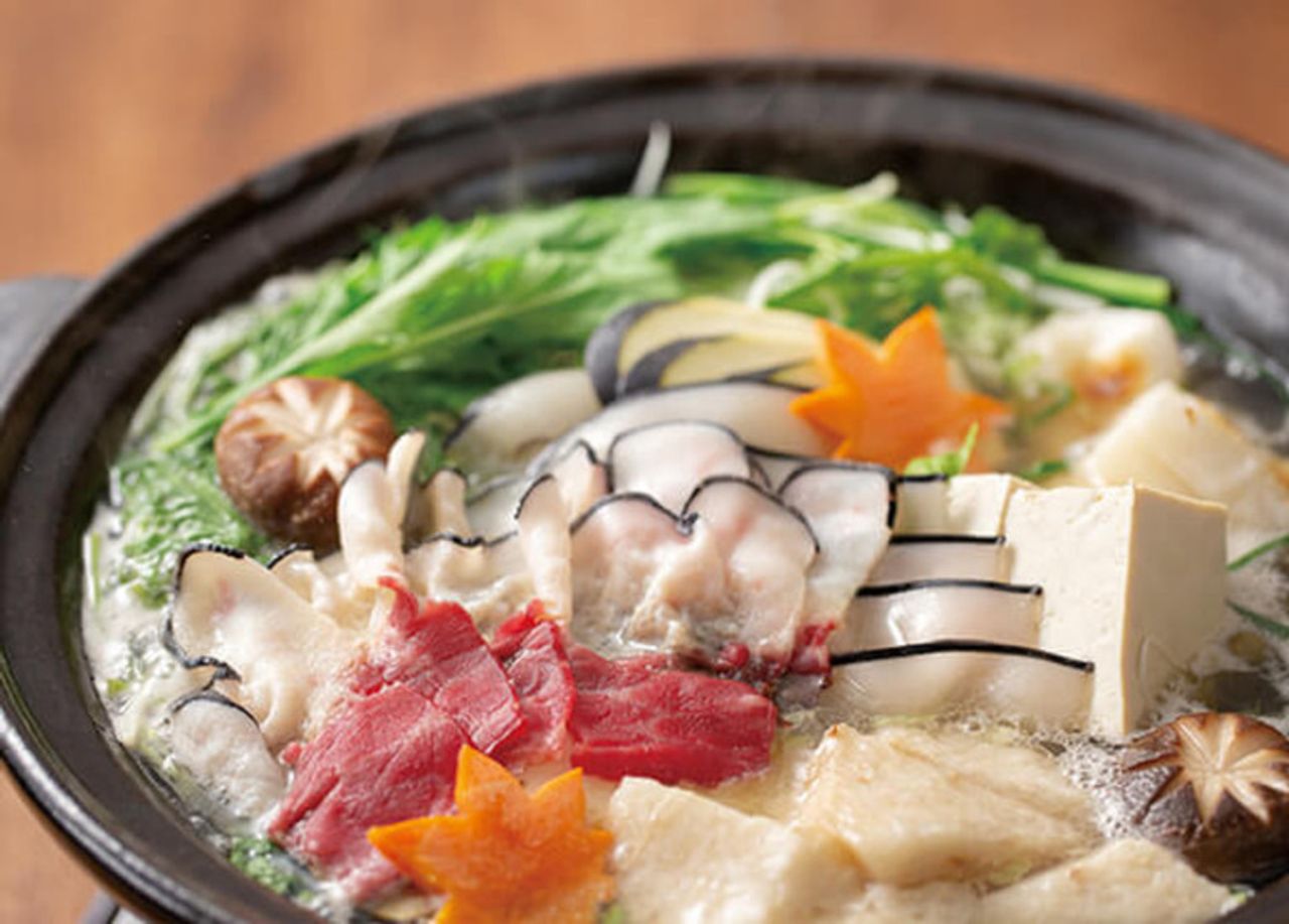 鯨ハリハリ鍋（1人前6,000円／2人前から）