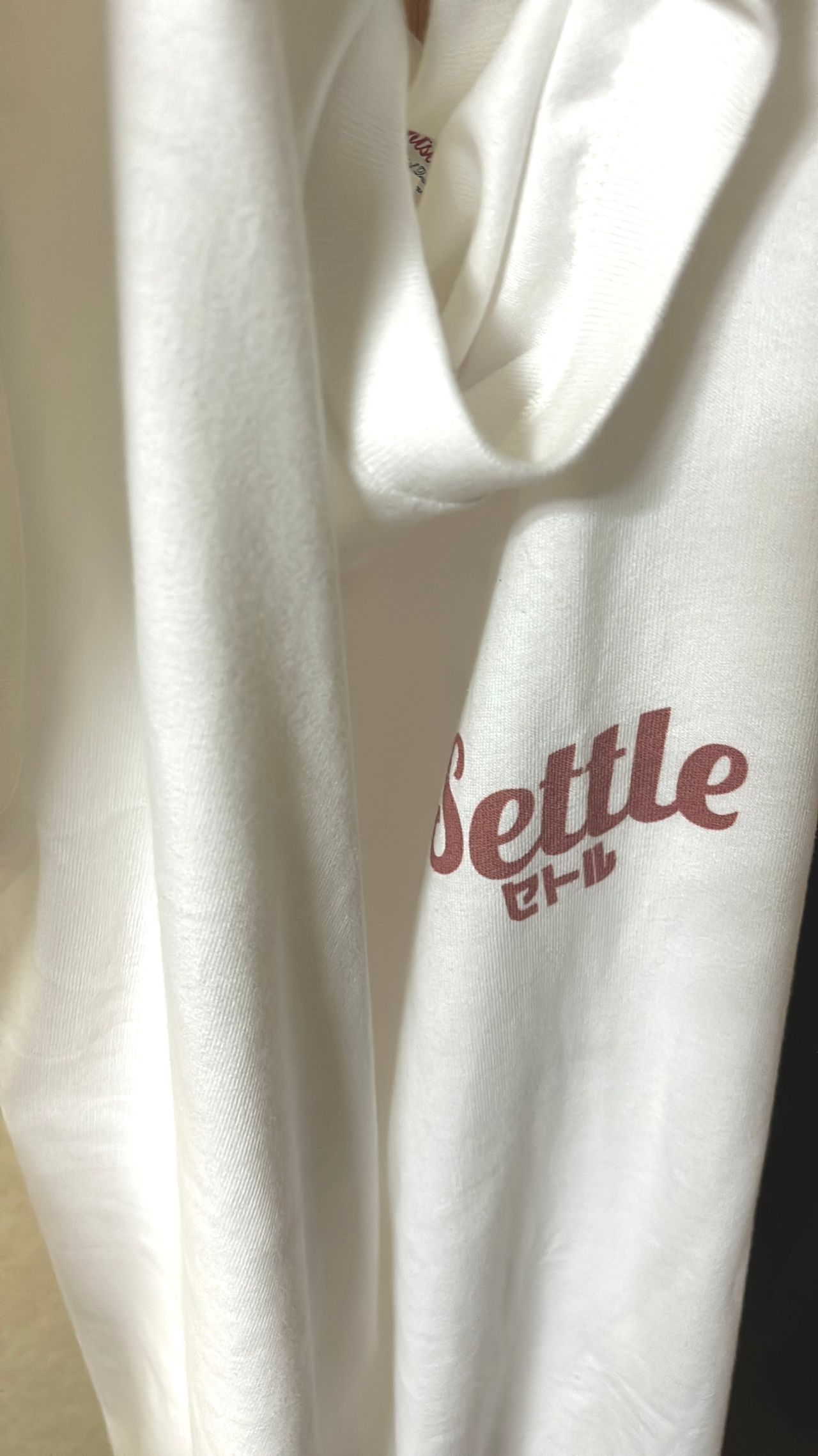 Settle t-shirt