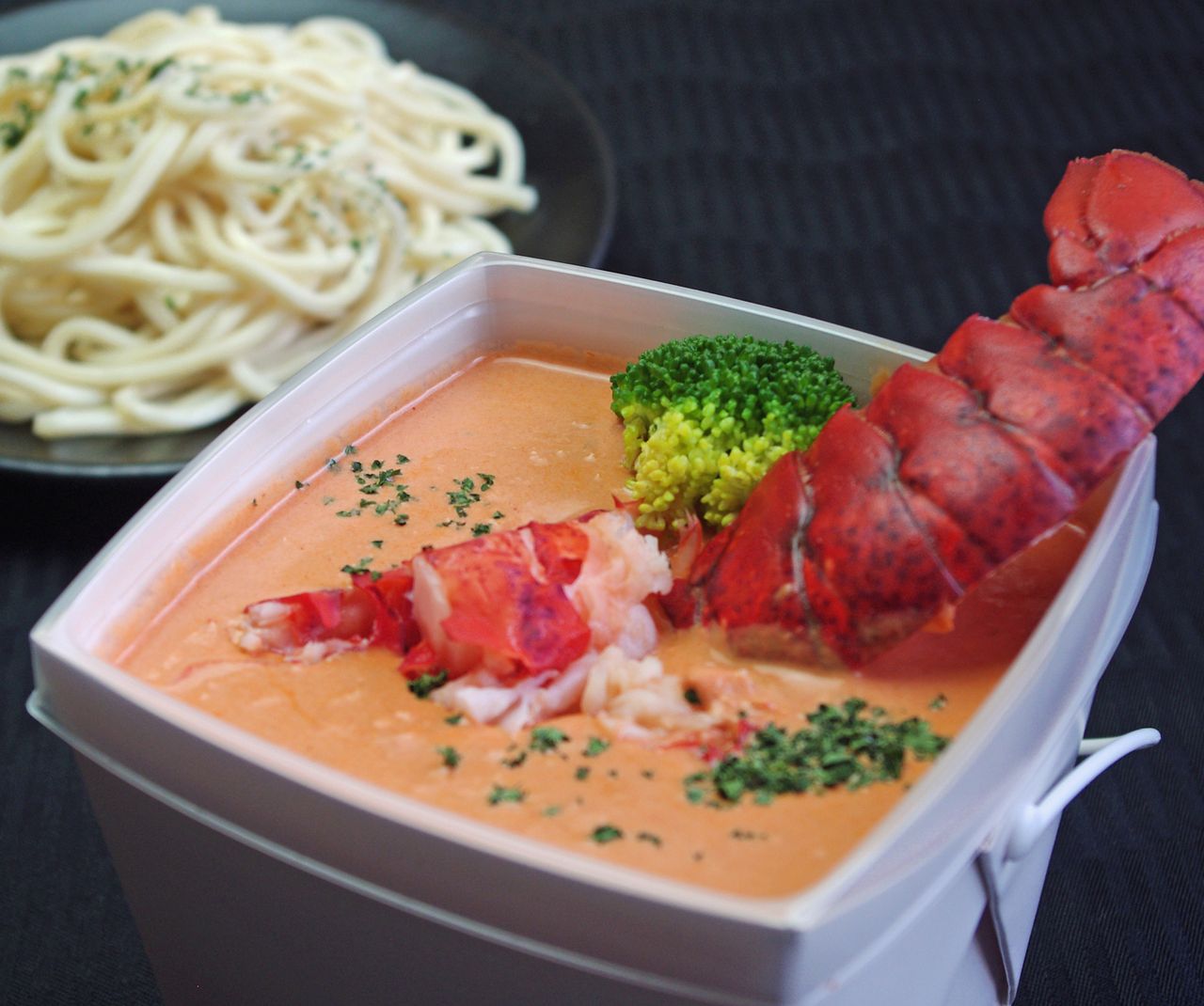 オマール海老のパスタ