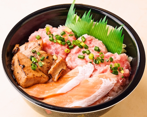 28.ねぎとろトロサーモン炙り漬けまぐろ丼(Negitoro Toro Salmon Broiled Pickled Tuna Bowl)