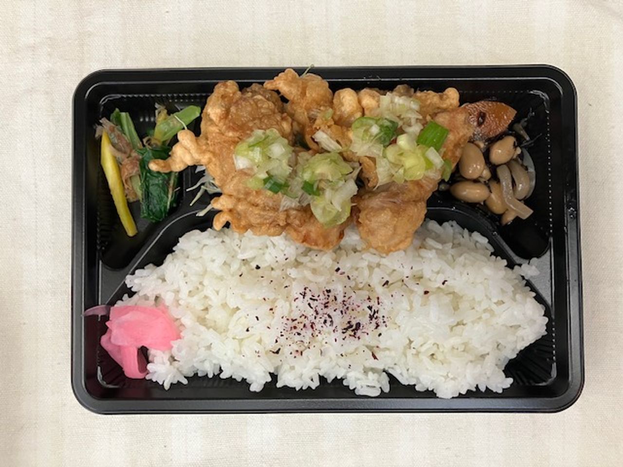 日替わり弁当(中)①【油淋鶏】
