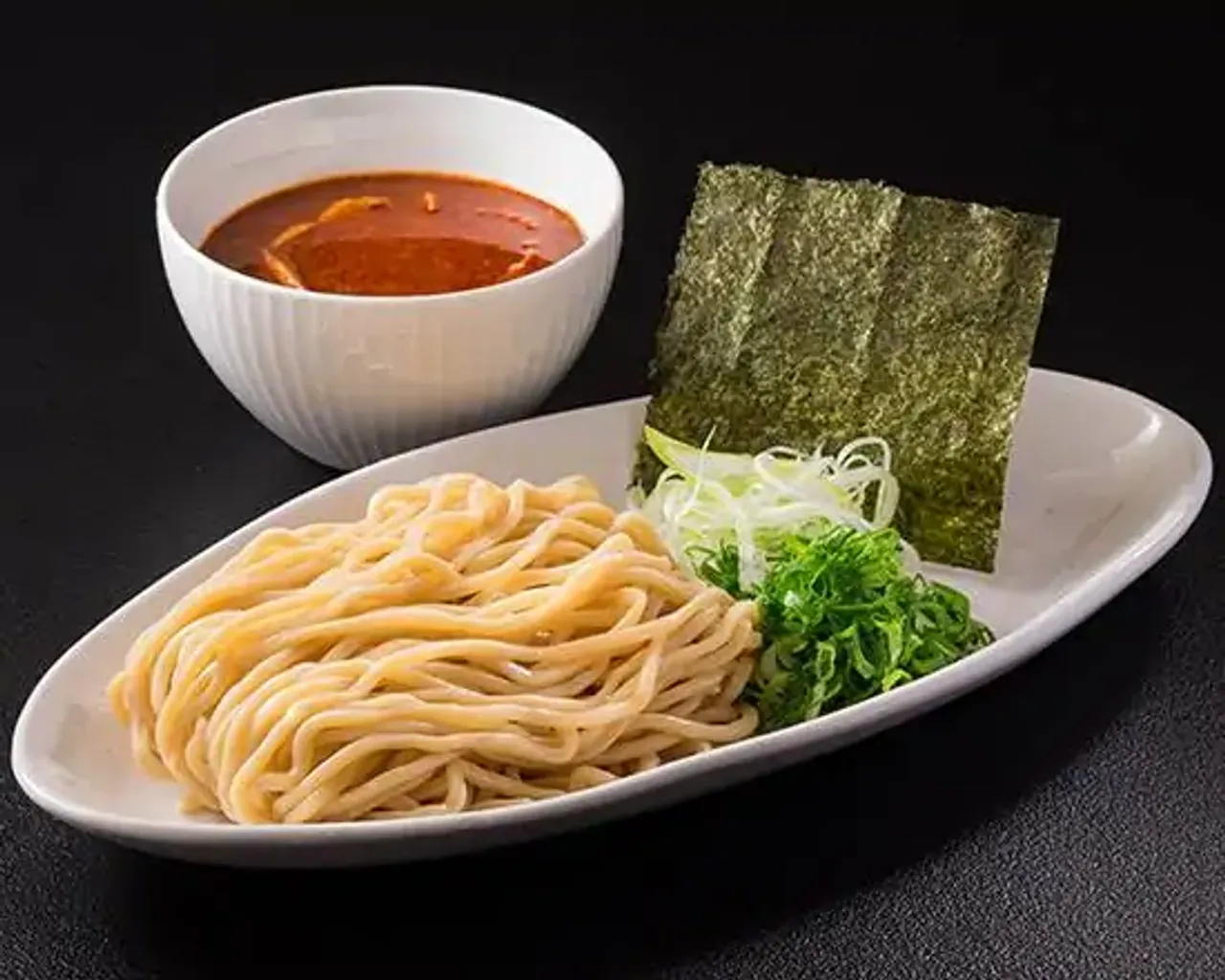 ねぎだく豚骨つけ麺《辛口》