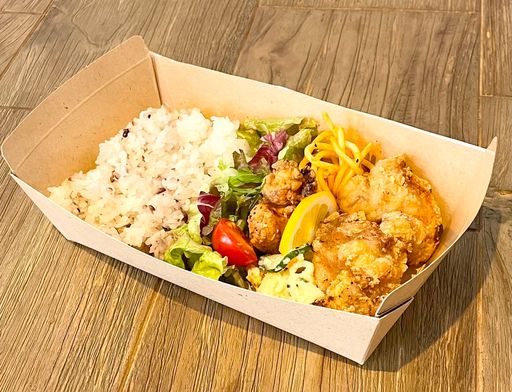 松山鶏の麹仕込み唐揚げ弁当