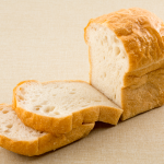北海道産小麦のトースト　10時30分～（スライスご希望の場合は１１時以降のお受け取りでお願いします）