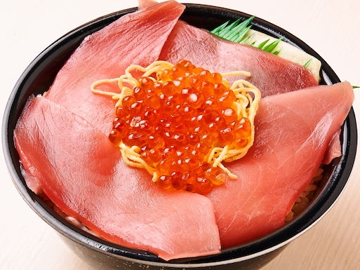 40.まぐろイクラ丼(Tuna salmon roe bowl )