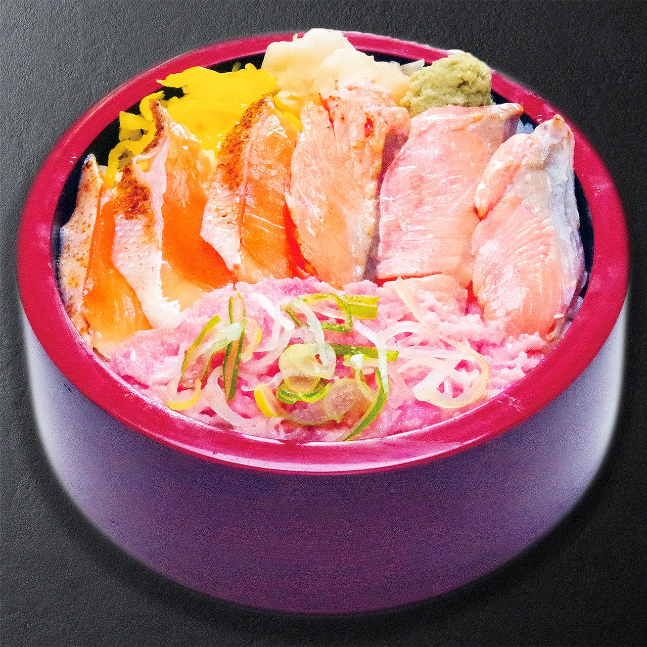 炙り・焼きサーモンネギトロ丼