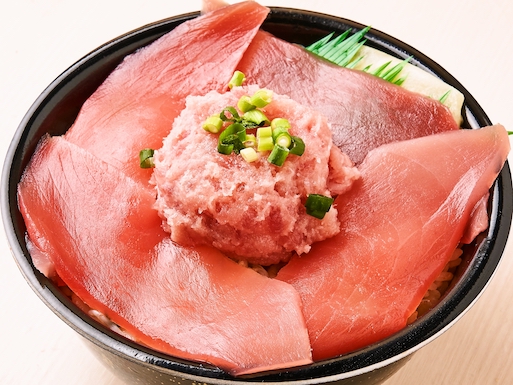 43.まぐろねぎとろ丼(Tuna Negitoro bowl)