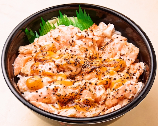 74.炙りオーロラサーモン丼(Grilled Aurora Salmon Bowl)