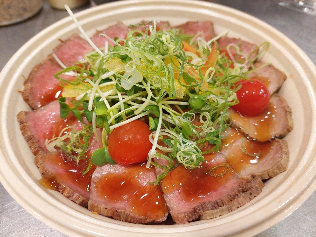 ローストビーフ丼