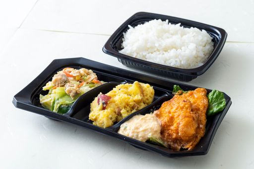 おまかせデリ3品のお弁当