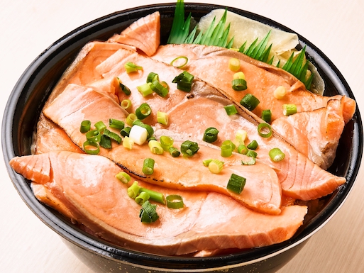 72.炙りサーモン丼(Grilled salmon bowl)