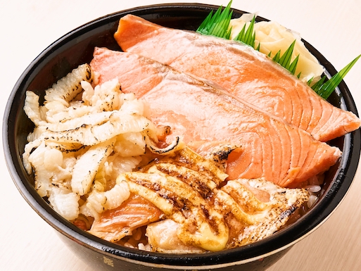 92.炙りマヨハラス炙り縁側炙りサーモン丼(Grilled Mayo Harasu Grilled Engawa Grilled Salmon Bowl)