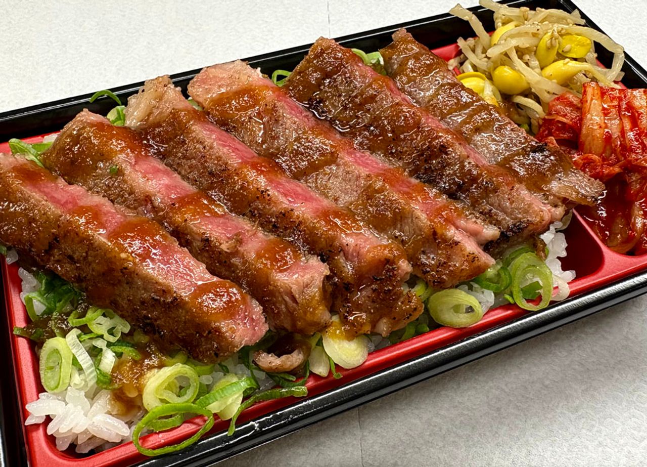 和牛ステーキ重