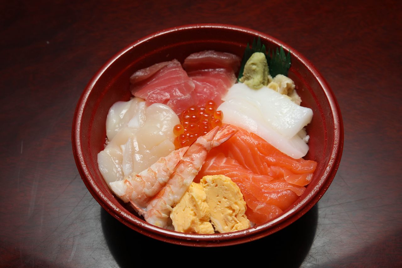 豪華海鮮丼