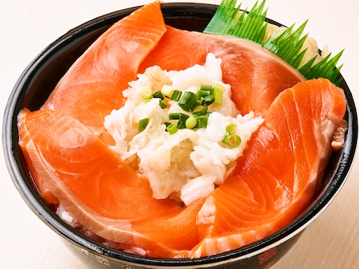 57.サーモン縁側丼(Salmon engawa bowl)