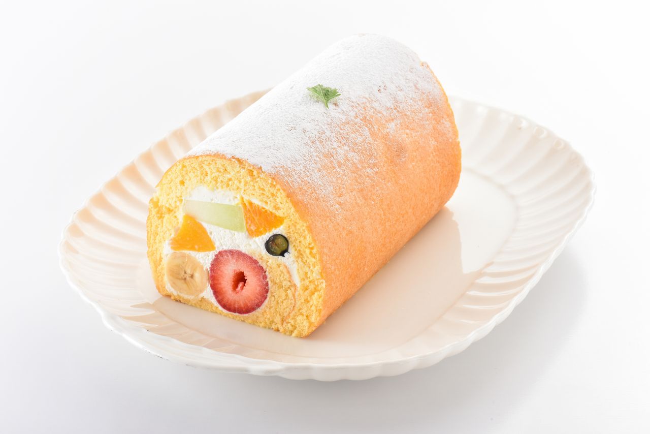 フルーツロールケーキ