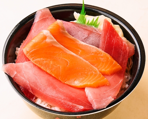 41.まぐろサーモン丼Tuna salmon bowl