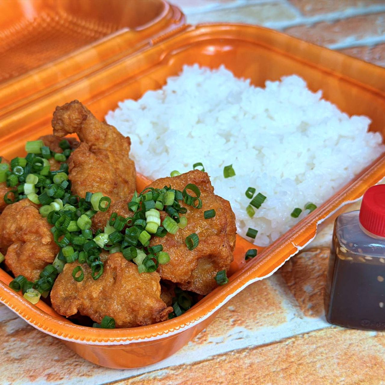 油淋鶏（ユーリンチー）弁当