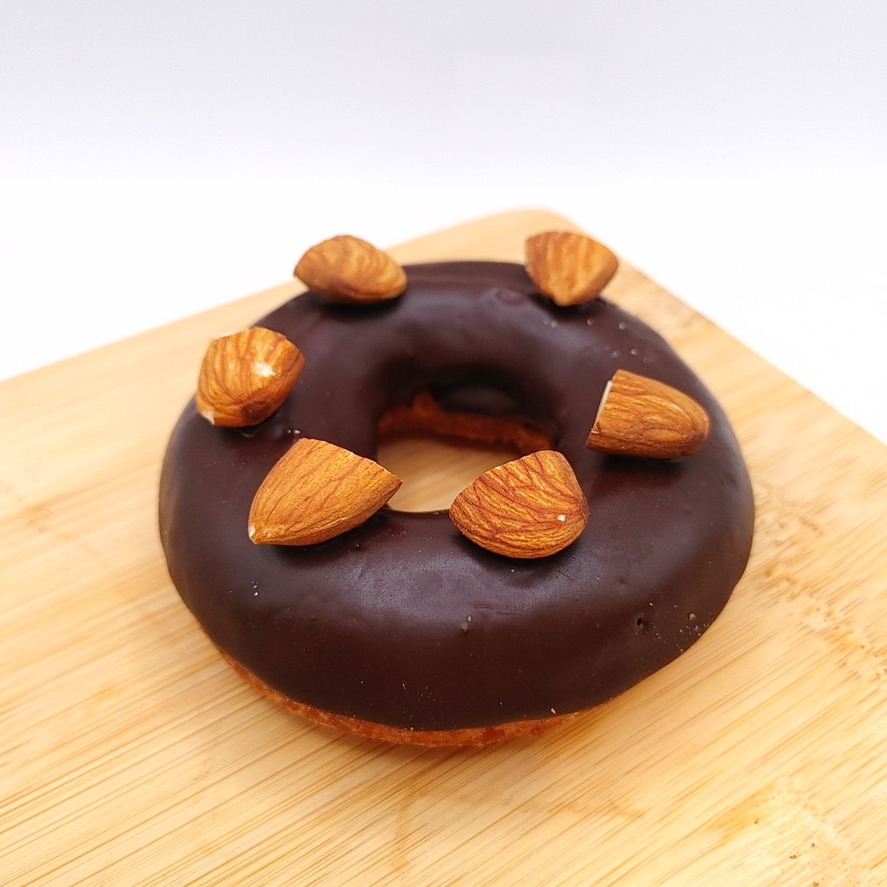 アーモンドチョコ