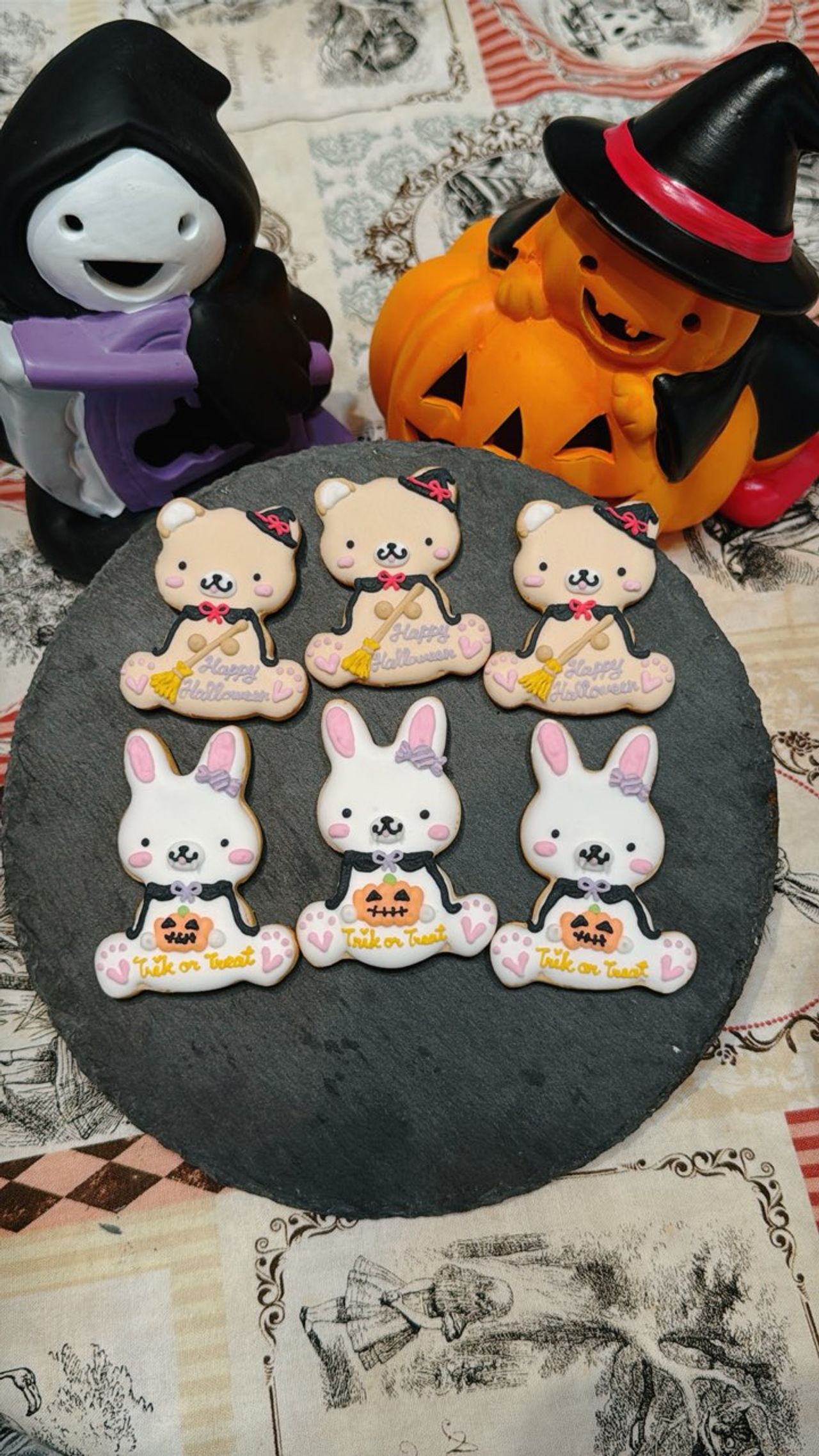 うさぎとくまのハロウィンクッキー