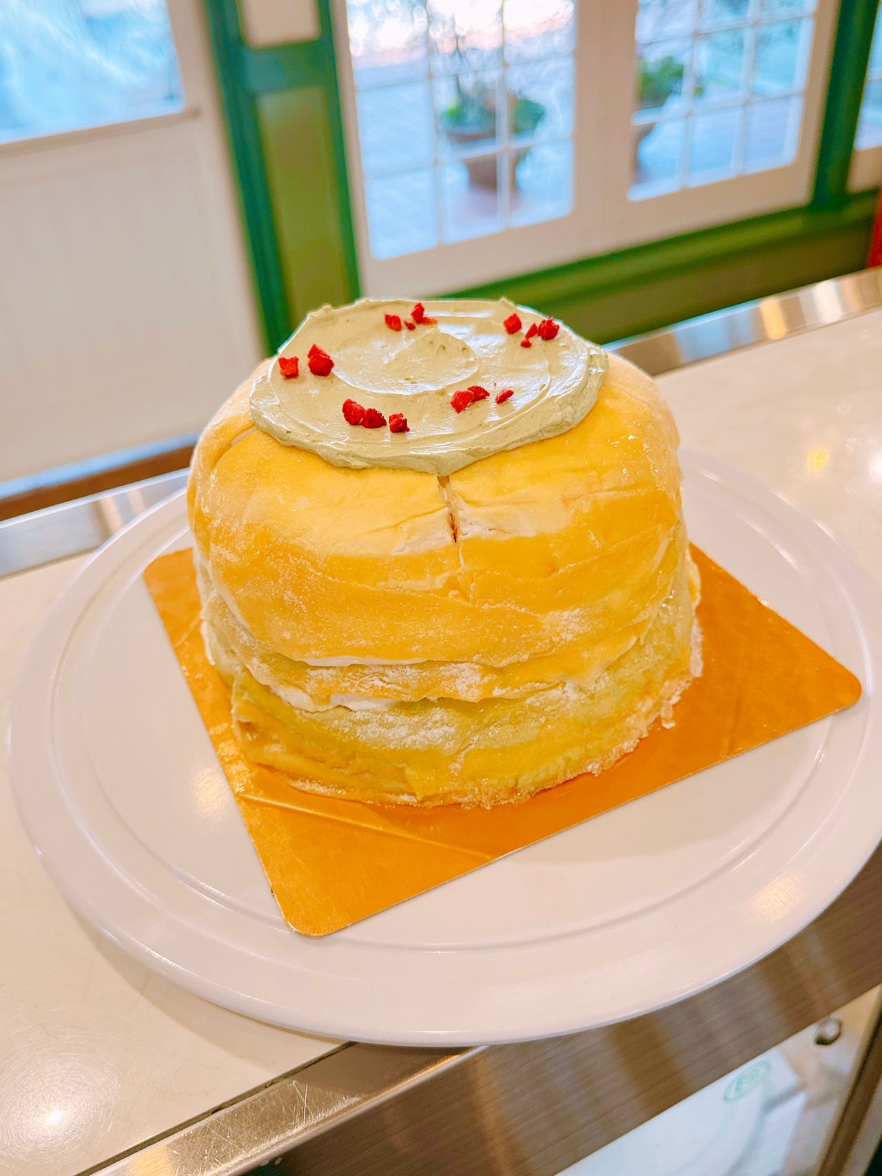 苺ピスタチオミルクレープ５号