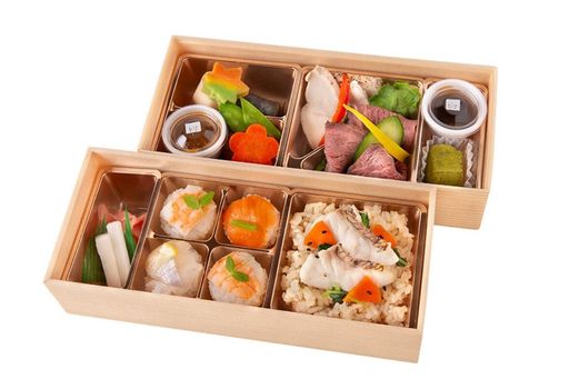 【真紅】鯛飯と手まり寿司、ローストビーフのお弁当