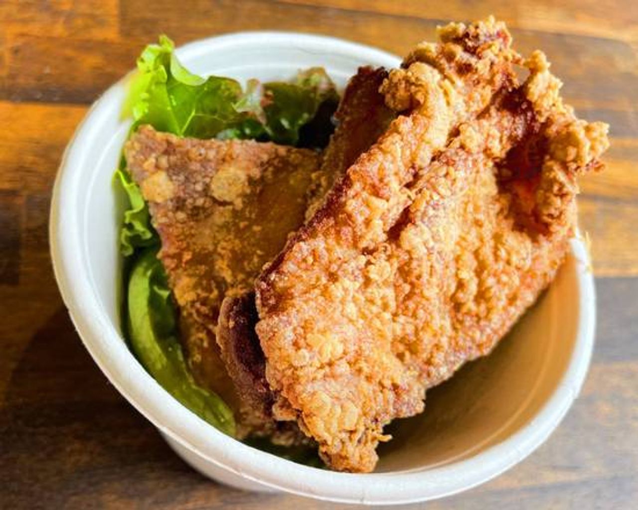 弁慶のモチコチキン（ハワイアン唐揚げ）（２こ）  Benkei's Special fried chicken(２ pieces) 特色炸鸡（２片） 특제 닭 튀김 (２ 개)