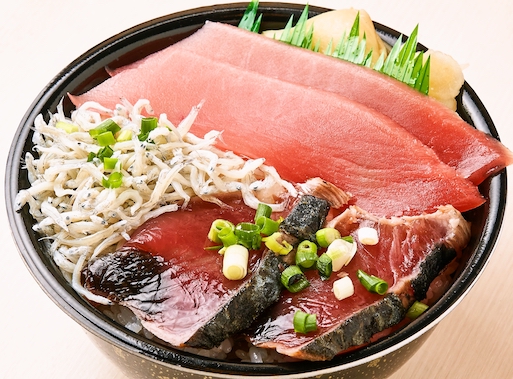 83.まぐろカツオしらす丼(Tuna bonito whitebait bowl)