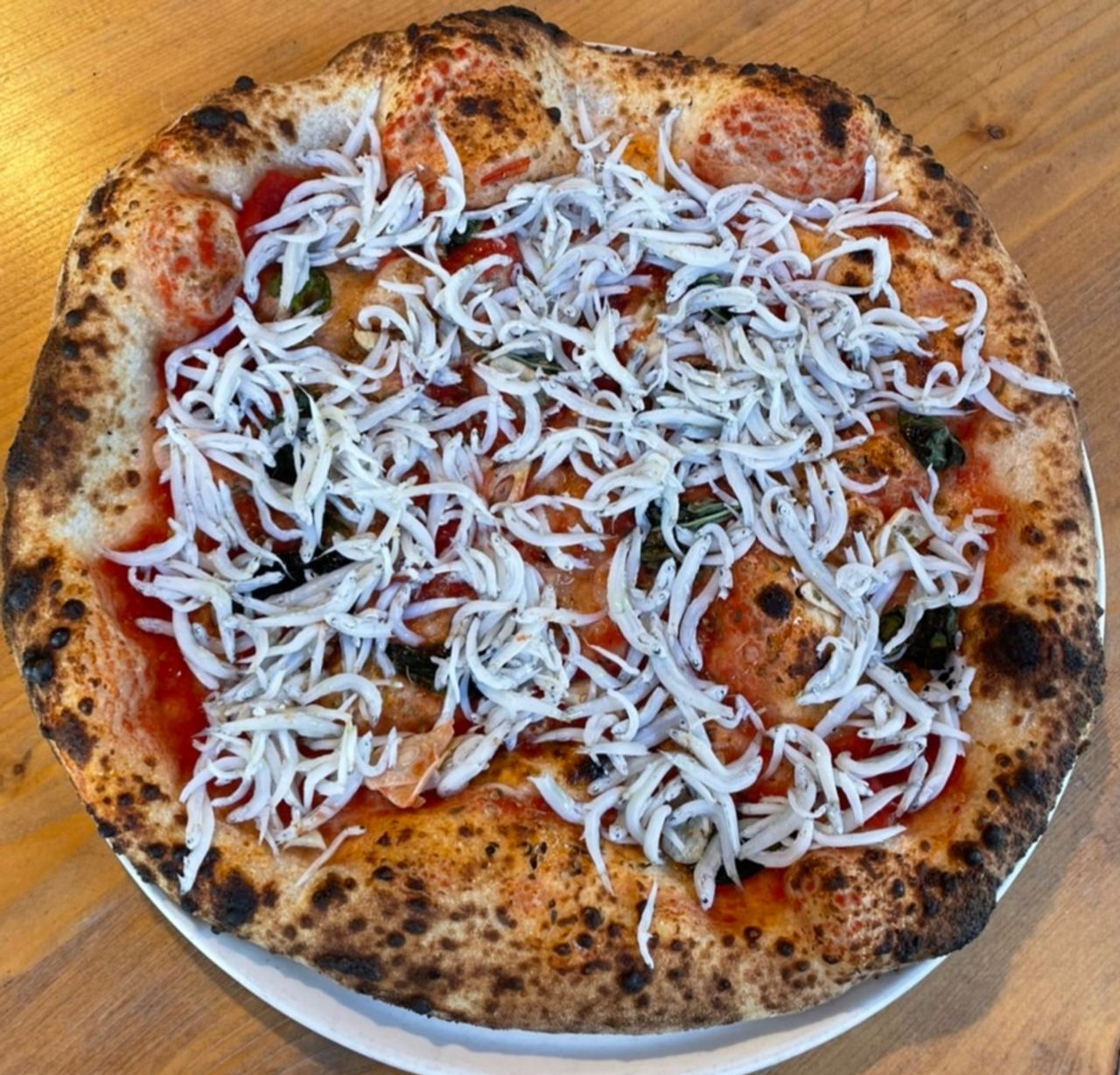 チチネッリ（シラスとアンチョビのピッツァ）