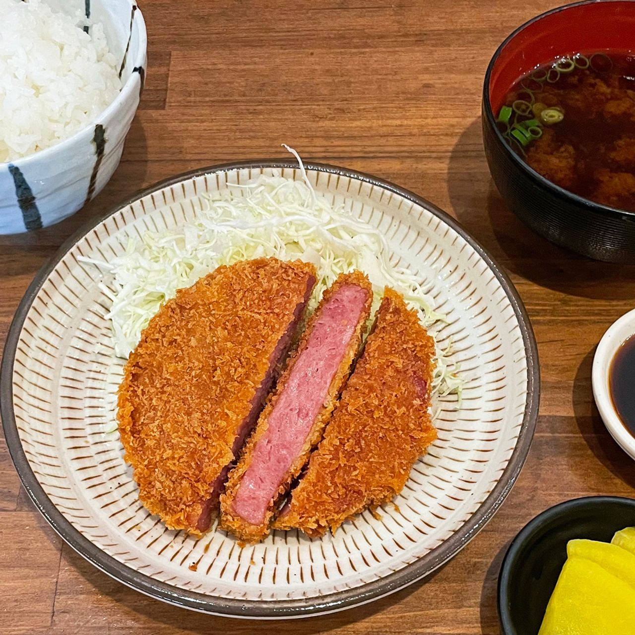 ハムかつ定食