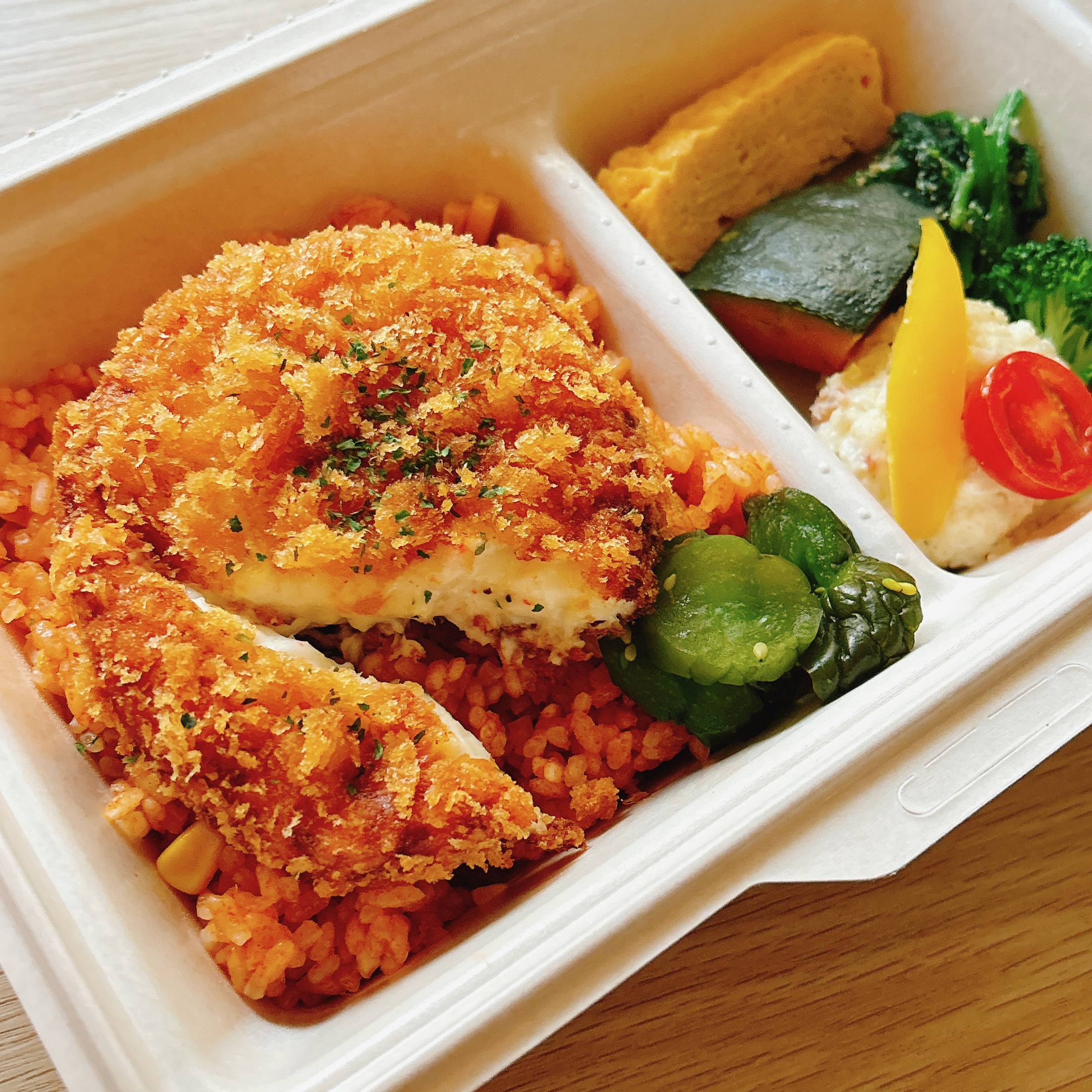 鶏唐揚南蛮&カニクリームコロッケ弁当