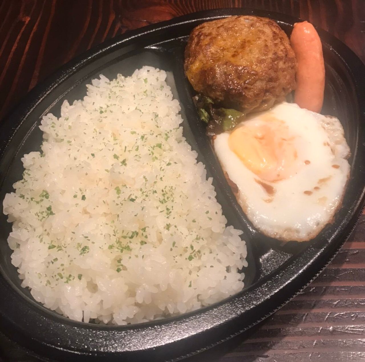 焼肉屋さんのハンバーグ弁当