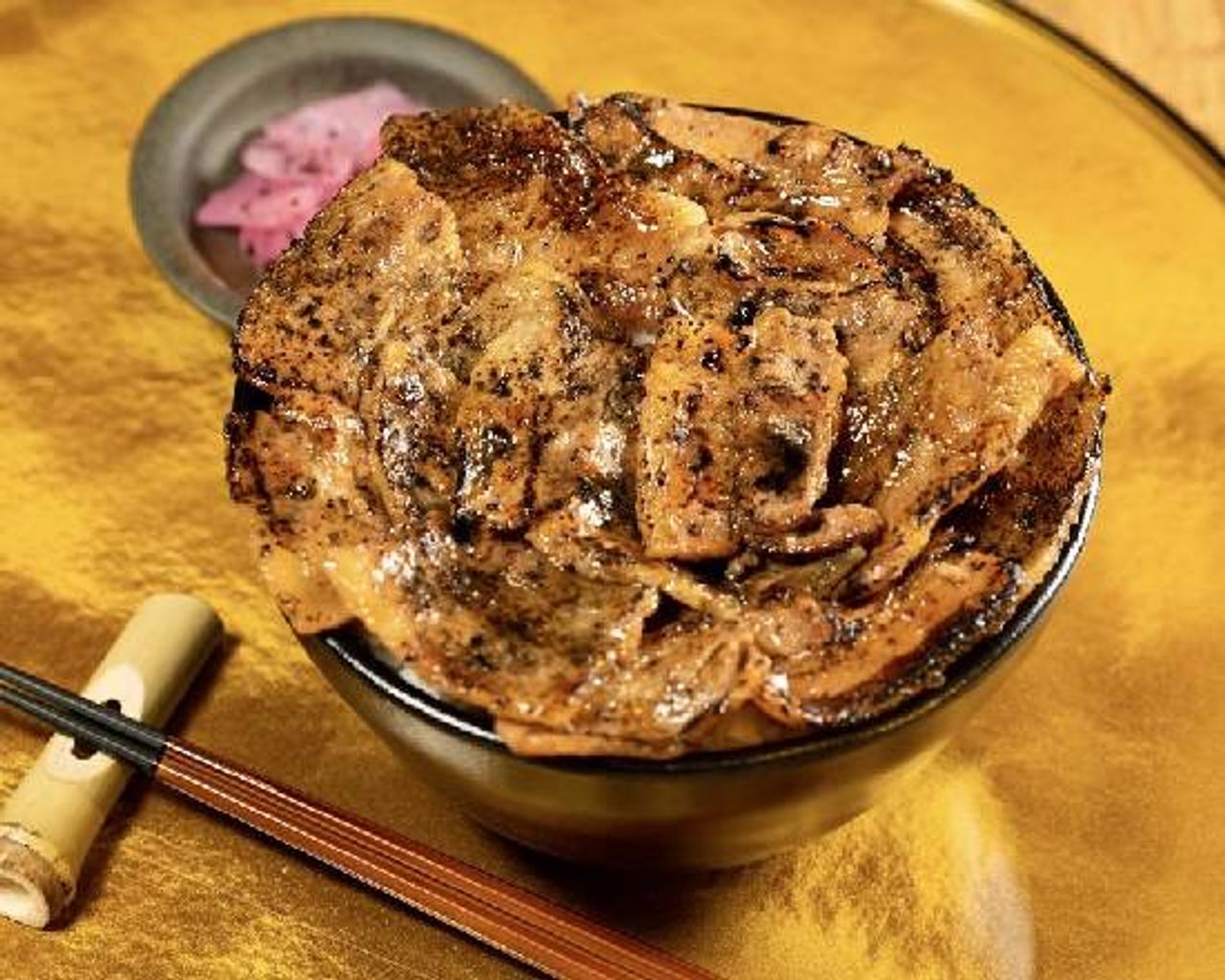 魔神の豚丼（並）