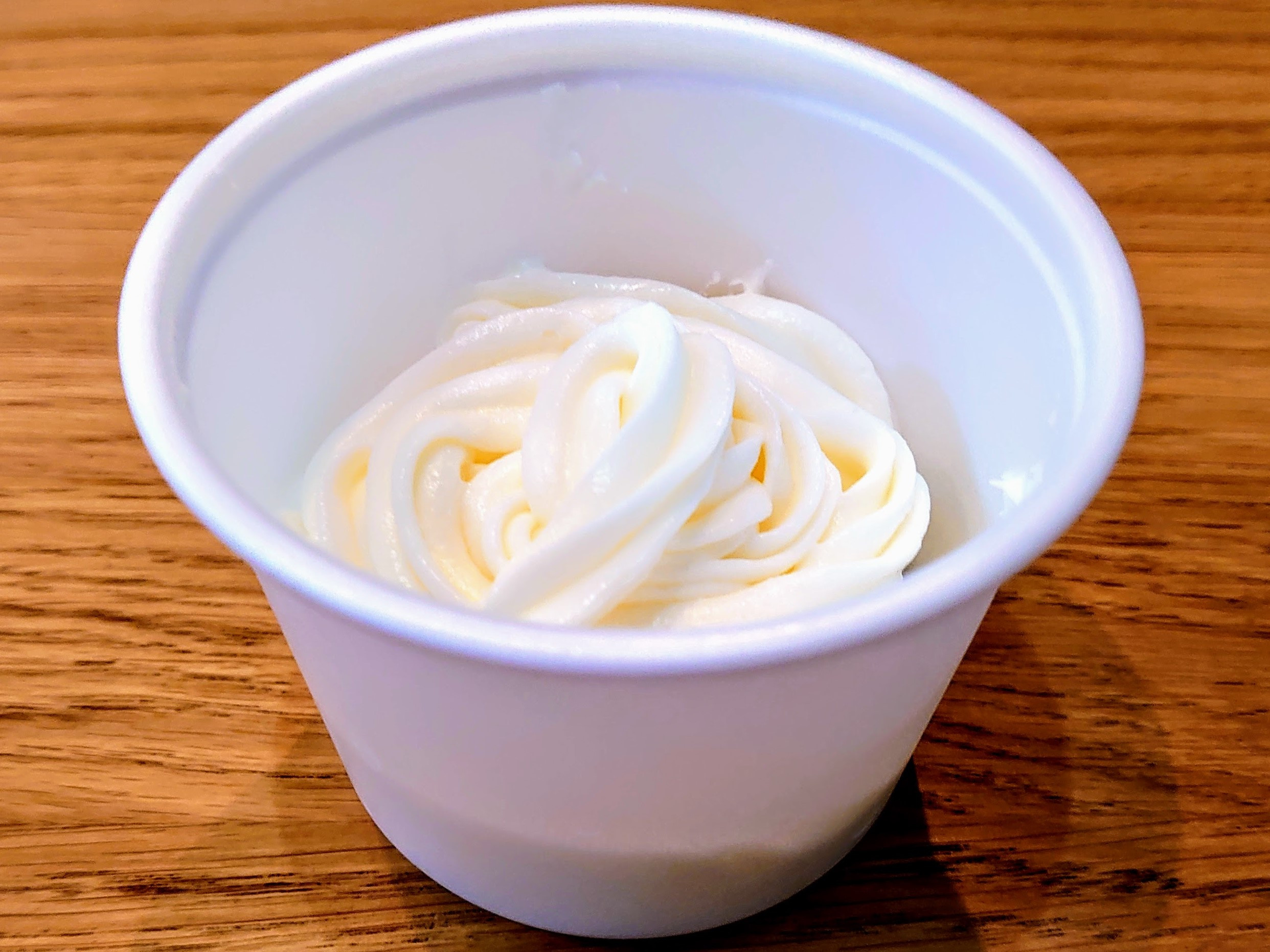 ホイップクリームカップ