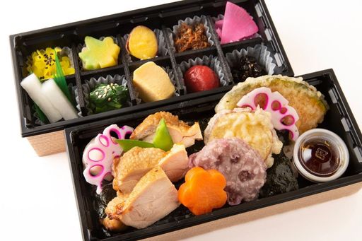 【なでしこ】天丼と彩りおかずのお弁当