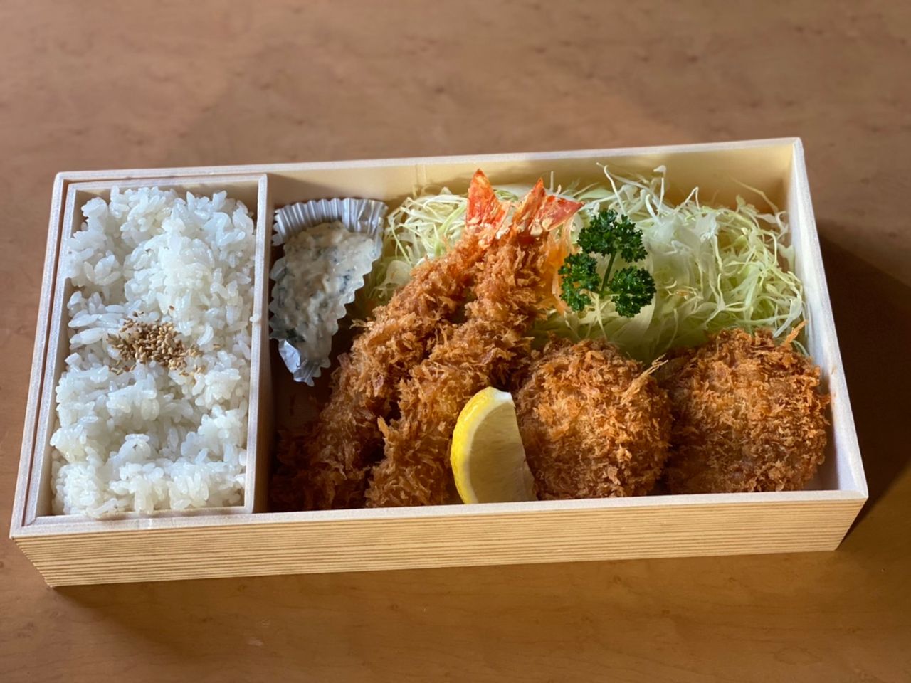 海老ヒレ弁当