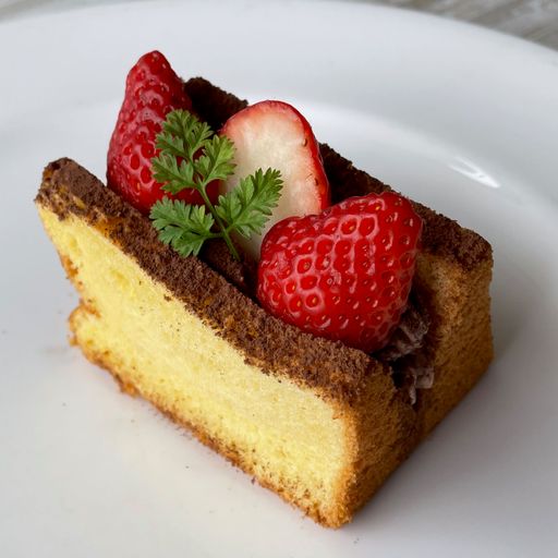 シフォンケーキ【苺・チョコクリームサンド】