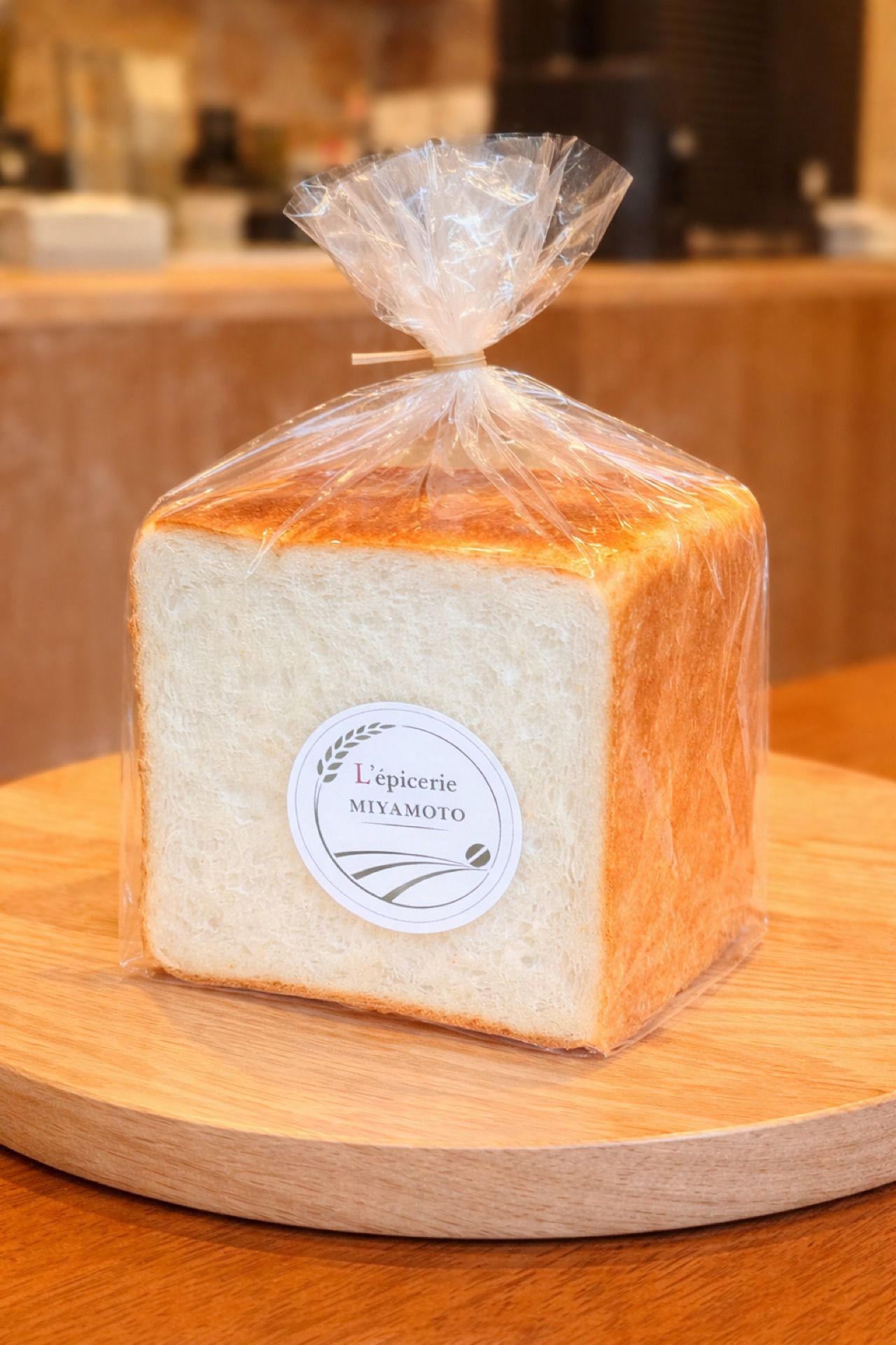 国産小麦春よ恋焼きたてオリジナル食パン