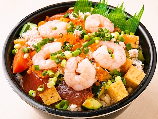 30.漬けバラちらしボイルエビ丼(Pickled rose chirashi boiled shrimp bowl )
