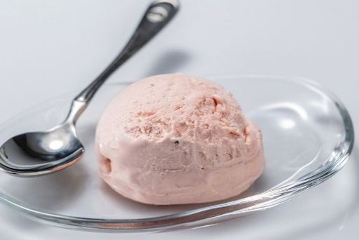 銀座プレミアムアイス とちおとめ