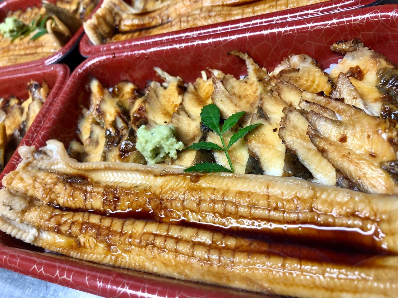 相盛り穴子重（上）