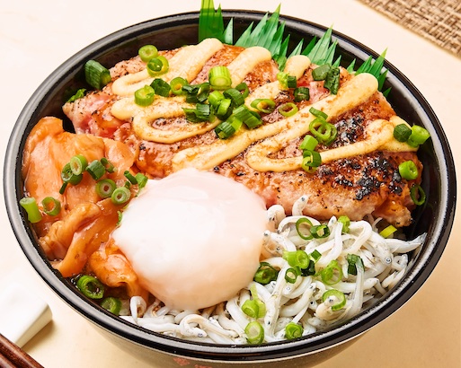 144.マヨネギバーグ温玉丼(Mayo green onion burgundy rice bowl)