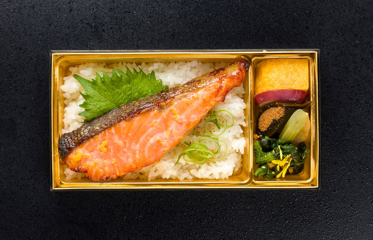日本海の魚介西京焼き弁当