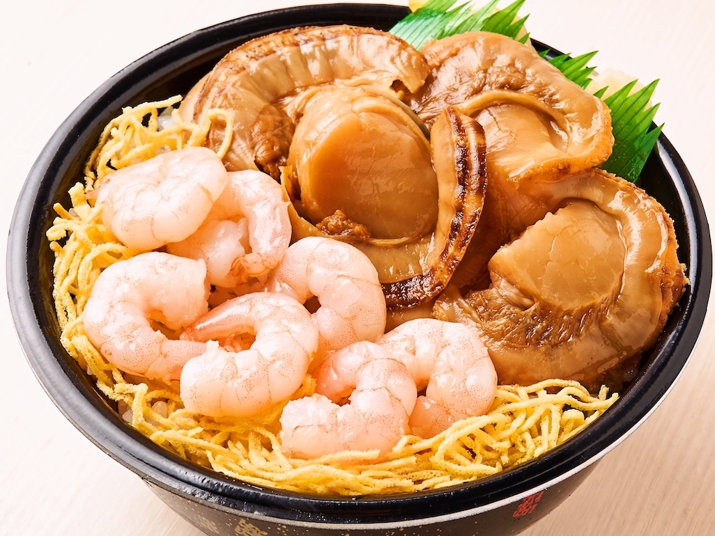 122.煮ホタテボイルエビ丼(Boiled scallops and shrimp bowl  )