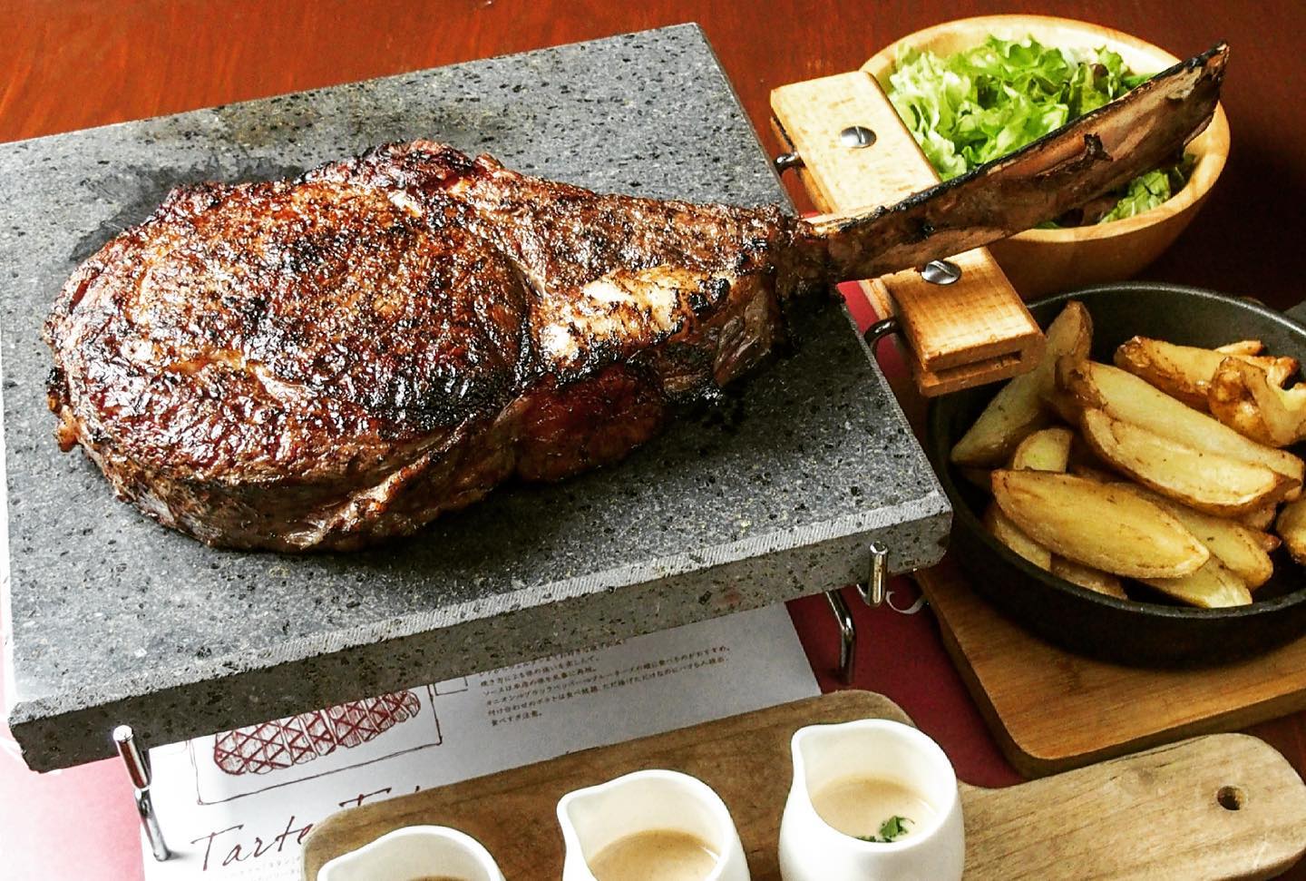 公式】肉ビストロ サクレフルール日本橋 ～フランスで人気の塊肉